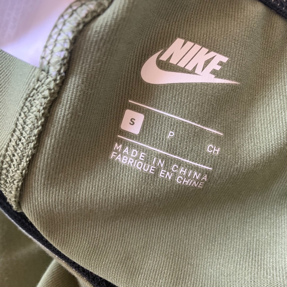 Nike Leggings - Picture 3 of 4